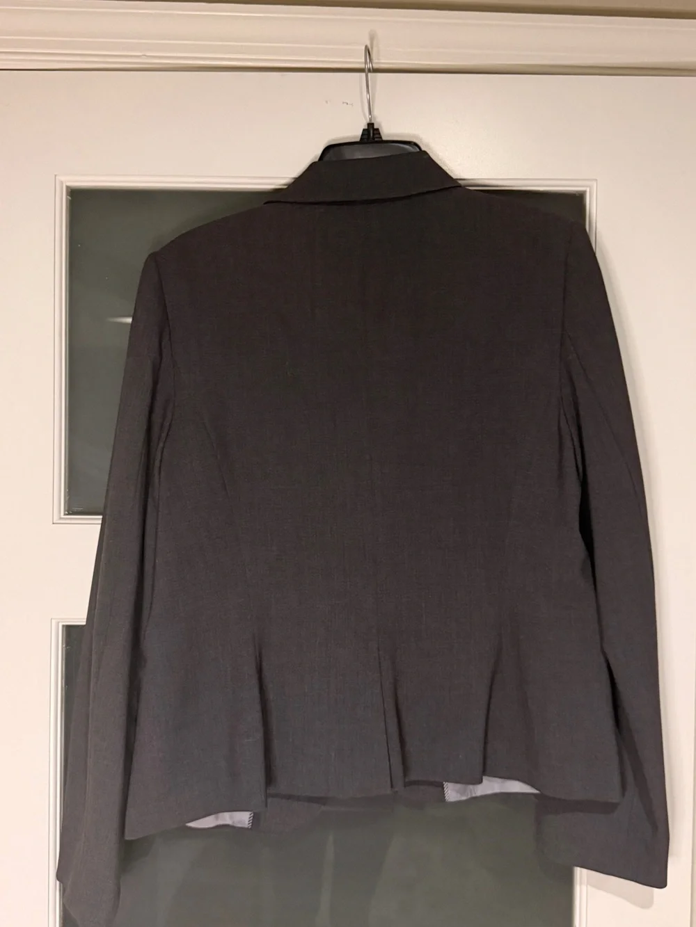 Calvin Klein Women’s Gray 2-Piece Skirt Suit Size 12 – NWOT